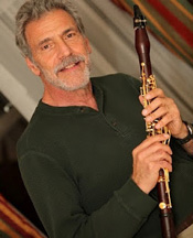 Eddie Daniels. Barbican Hall. february 9th 2012 by Sebastian Scotney, concerto with the London Symphony Orchestra, Clarinet Concerto by Aaron Copland